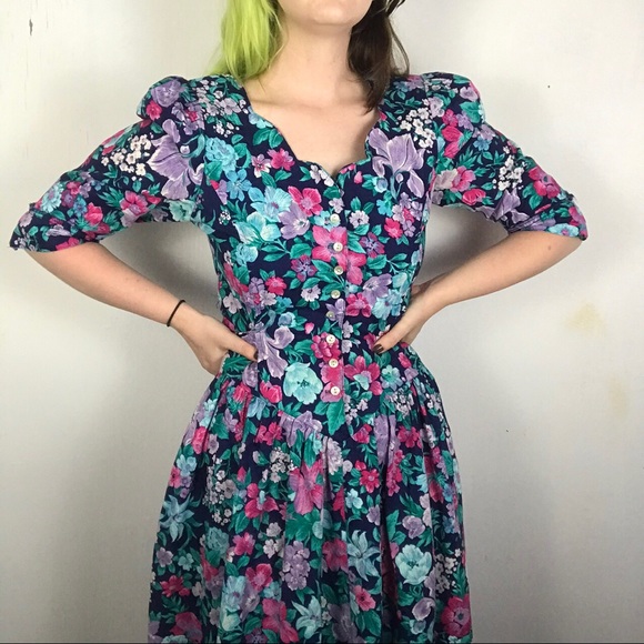 Vintage floral 80s dress - Picture 4 of 4